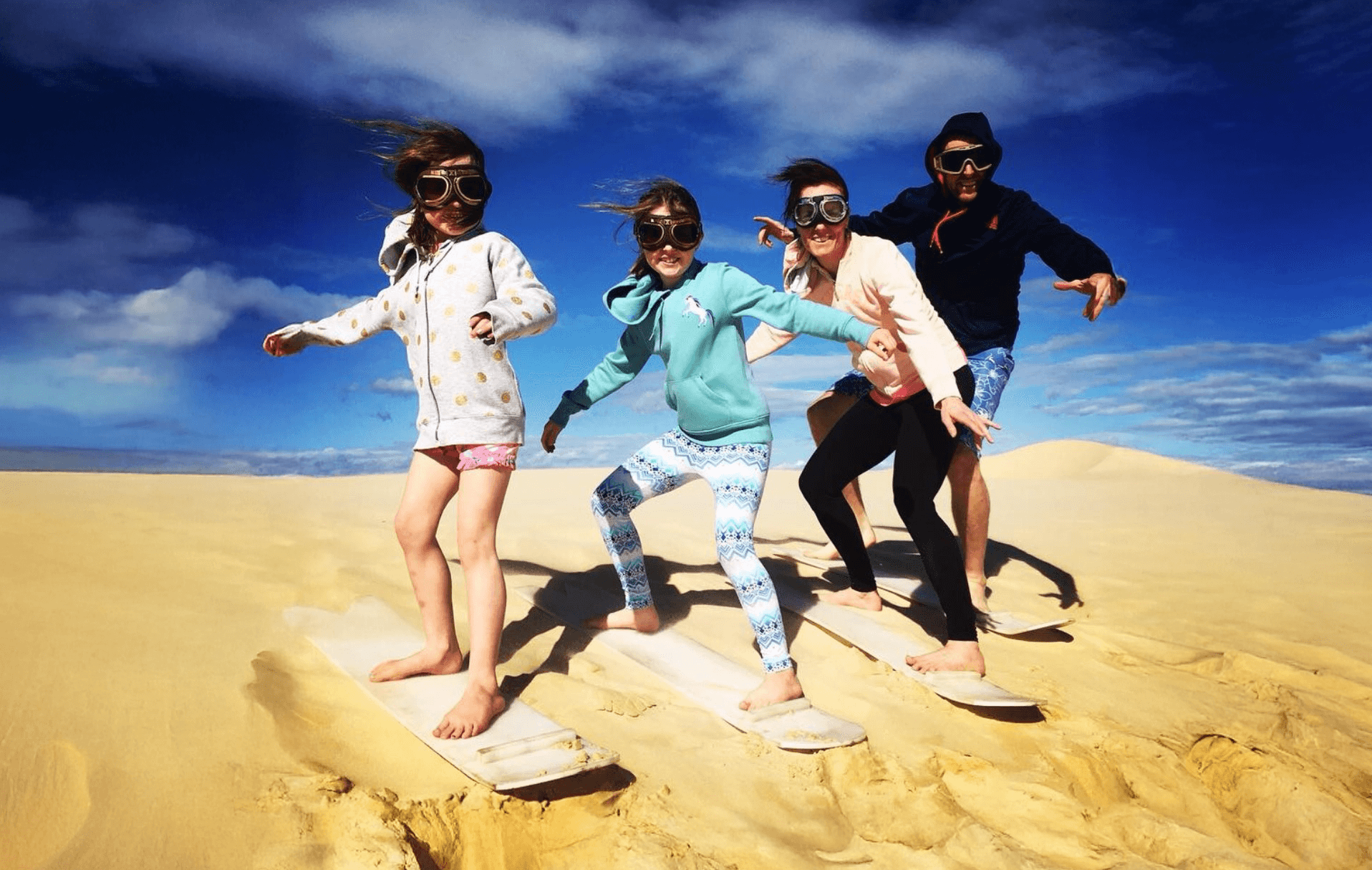 史蒂芬港 Stockton 沙丘冲沙与坐立双姿滑沙体验｜Sand Dune Safaris（英文团） - 图片 4